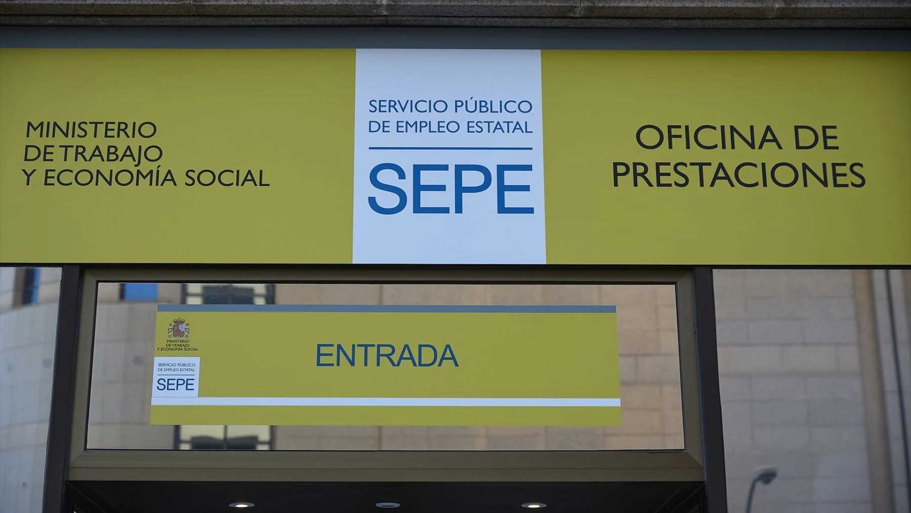 SEPE: Quatre mesos d'atur per any treballat | Tràmits ™