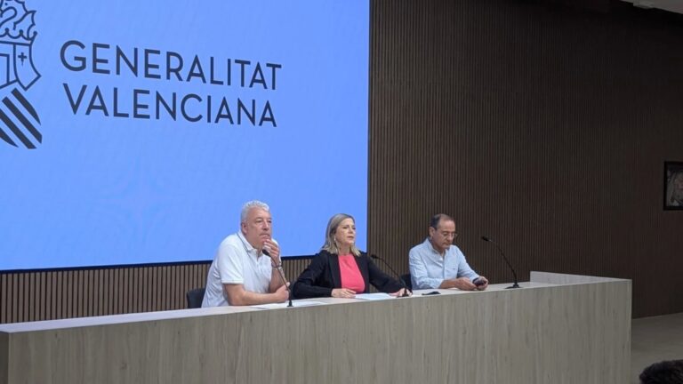 Vaga d'educació: conflicte a la Comunitat V | Tràmits ™